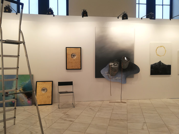 art booth set up