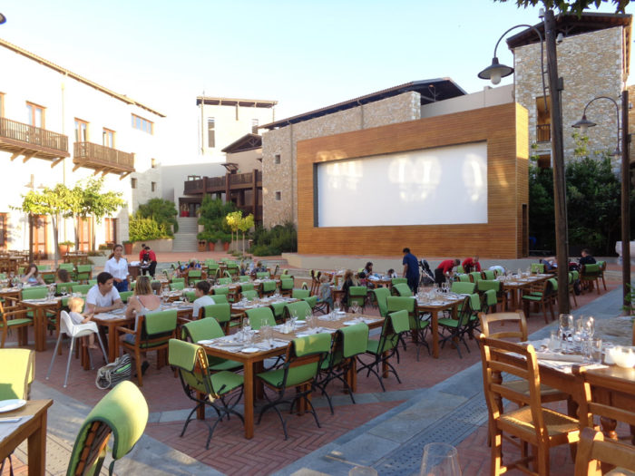 Costa Navarino cinema